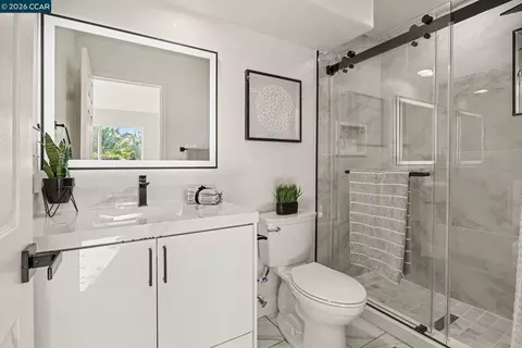 Bath - 4004 Browning Dr, Concord, CA 94518 photo 6 of 6