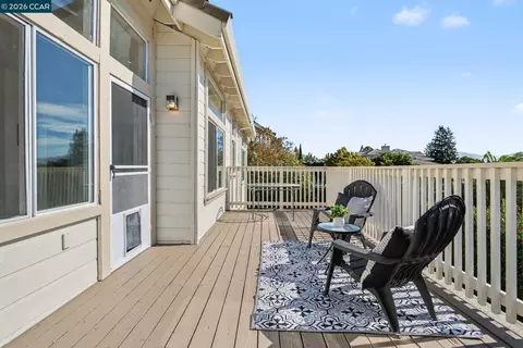 Exterior - 4004 Browning Dr, Concord, CA 94518 photo 6 of 10