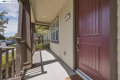 Exterior - 388 C St, Hayward, CA 94541 photo 2 of 8