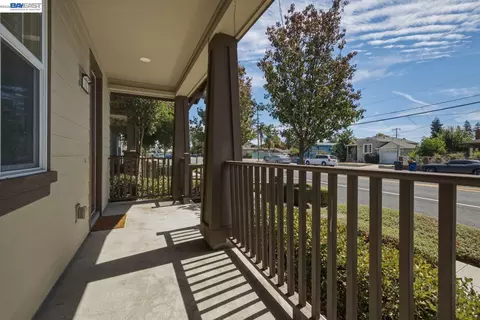 Exterior - 388 C St, Hayward, CA 94541 photo 3 of 8