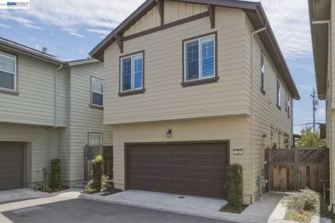 Exterior - 388 C St, Hayward, CA 94541 photo 7 of 8