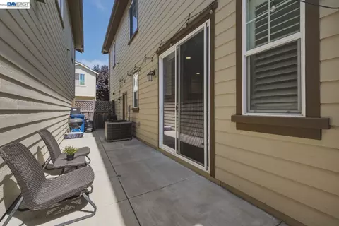 Other - 388 C St, Hayward, CA 94541 photo 5 of 14
