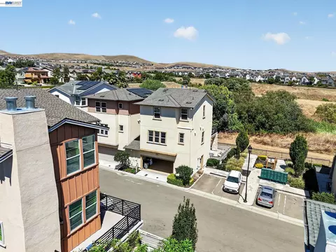 View/Area - 4359 Mono Vista St, Dublin, CA 94568 photo 3 of 7