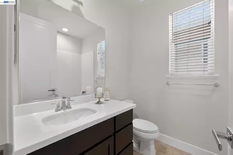 Bath - 4359 Mono Vista St, Dublin, CA 94568 photo 3 of 3