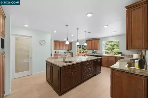 Kitchen - 4848 Venner Rd, Martinez, CA 94553 photo 2 of 8