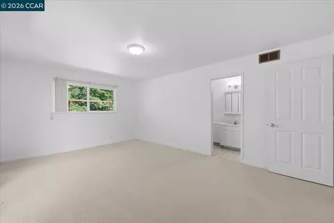 Bedroom - 4848 Venner Rd, Martinez, CA 94553 photo 4 of 12