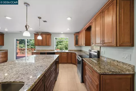 Kitchen - 4848 Venner Rd, Martinez, CA 94553 photo 8 of 8