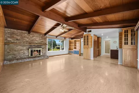 Living - 4848 Venner Rd, Martinez, CA 94553 photo 4 of 5