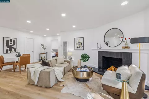 Living - 39062 Mount Vernon Ave, Fremont, CA 94538 photo 4 of 6