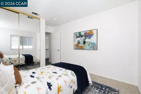 Bedroom - 508 Ross Cir, Martinez, CA 94553 photo 5 of 7
