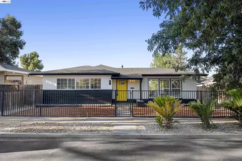 Exterior - 80 Clement Ave, Bay Point, CA 94565 photo 12 of 12