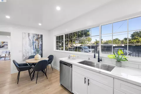 Kitchen - 80 Clement Ave, Bay Point, CA 94565 photo 3 of 3