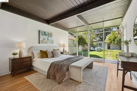 2533 Harrington Ave, Oakland, CA 94601