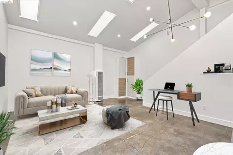 Living - 1451 13th St #1, Oakland, CA 94607 photo 2 of 4