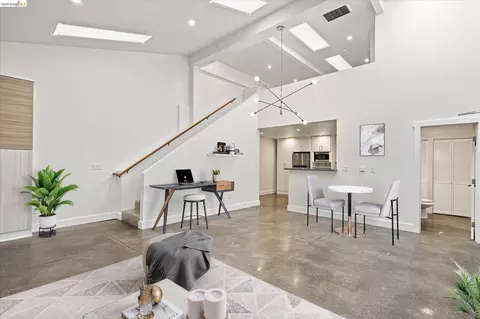 Other - 1451 13th St #1, Oakland, CA 94607 photo 1 of 5