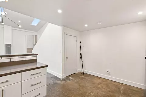 Other - 1451 13th St #1, Oakland, CA 94607 photo 2 of 5
