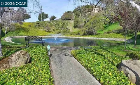 1550 Stanley Dollar #1A, Walnut Creek, CA 94595