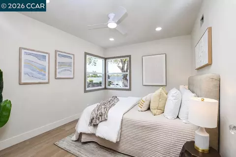 Bedroom - 1024 Mariposa St, Vallejo, CA 94590 photo 1 of 4