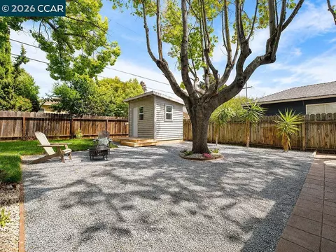 Exterior - 1024 Mariposa St, Vallejo, CA 94590 photo 7 of 10