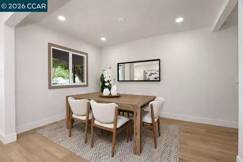 Dining - 1024 Mariposa St, Vallejo, CA 94590 photo 1 of 2