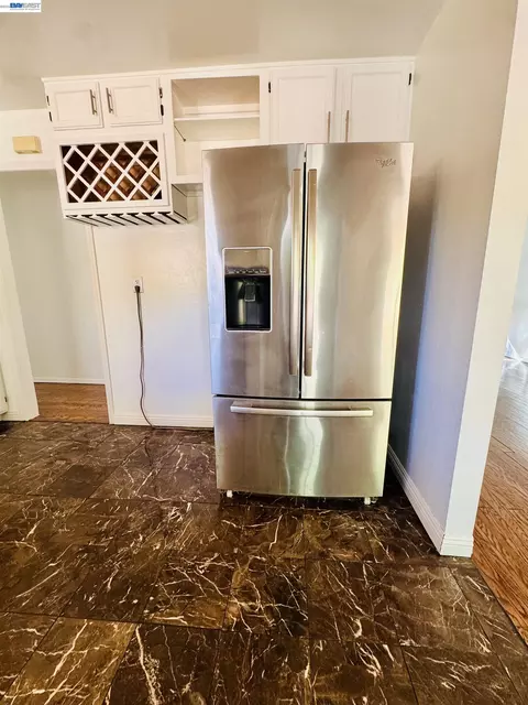 Kitchen - 1580 Placer Dr, Concord, CA 94521 photo 2 of 3