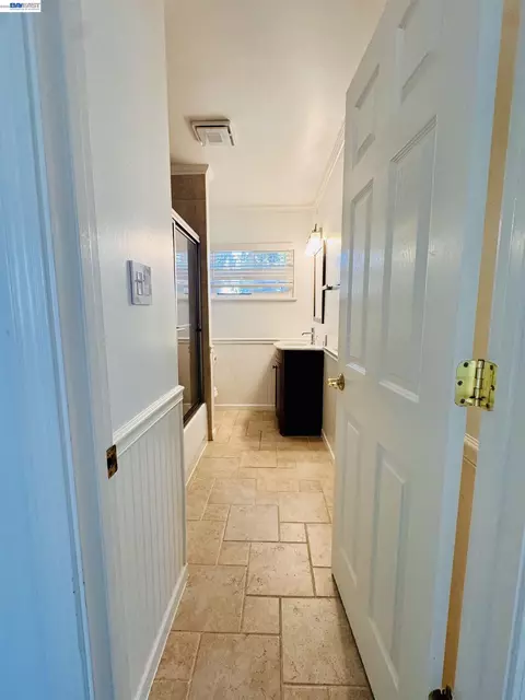 Entry Way - 1580 Placer Dr, Concord, CA 94521 photo 3 of 3