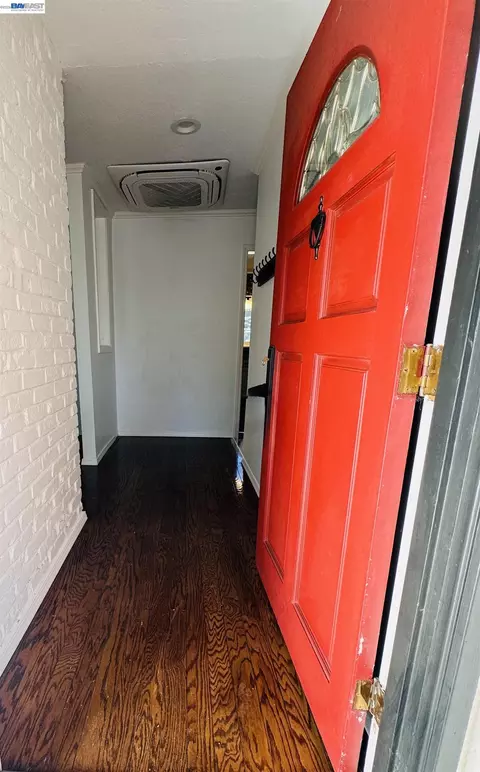 Entry Way - 1580 Placer Dr, Concord, CA 94521 photo 1 of 3