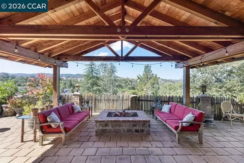 Exterior - 925 Beech Dr, Walnut Creek, CA 94596 photo 12 of 21