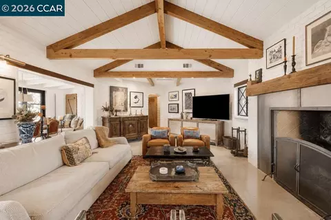Living - 925 Beech Dr, Walnut Creek, CA 94596 photo 3 of 9