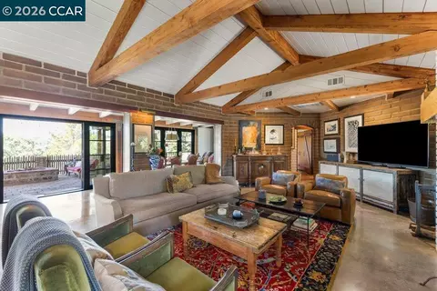 Living - 925 Beech Dr, Walnut Creek, CA 94596 photo 5 of 9