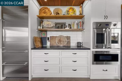 Kitchen - 925 Beech Dr, Walnut Creek, CA 94596 photo 5 of 5