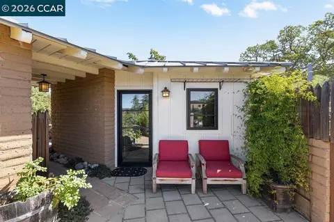 Exterior - 925 Beech Dr, Walnut Creek, CA 94596 photo 2 of 21