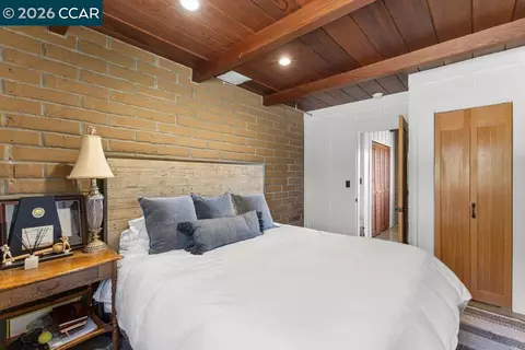 Bedroom - 925 Beech Dr, Walnut Creek, CA 94596 photo 3 of 6