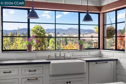 Kitchen - 925 Beech Dr, Walnut Creek, CA 94596 photo 3 of 5