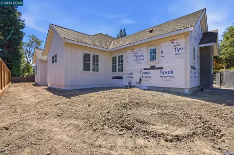 Exterior - 10 Corwin Dr, Alamo, CA 94507 photo 4 of 6
