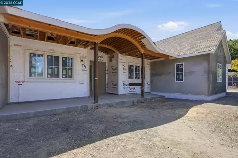 Exterior - 10 Corwin Dr, Alamo, CA 94507 photo 2 of 6