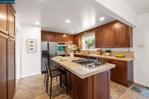 Kitchen - 330 Michell Ct, Livermore, CA 94551 photo 1 of 7