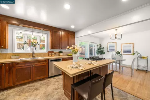 Kitchen - 330 Michell Ct, Livermore, CA 94551 photo 5 of 7