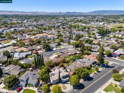 View/Area - 330 Michell Ct, Livermore, CA 94551 photo 6 of 9