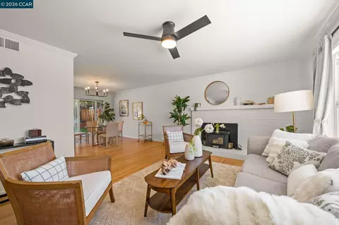 Living - 330 Michell Ct, Livermore, CA 94551 photo 3 of 5