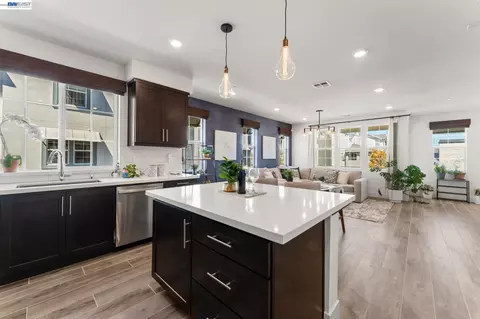 Kitchen - 37677 Bay Breeze St, Newark, CA 94560 photo 4 of 4