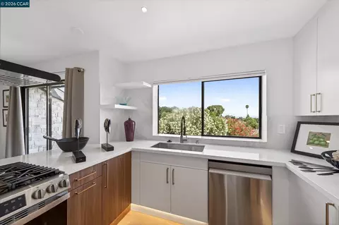 Kitchen - 4348 Cowell Rd, Concord, CA 94518 photo 6 of 7