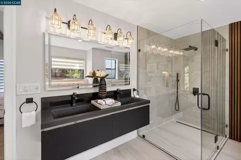 Bath - 4348 Cowell Rd, Concord, CA 94518 photo 7 of 7