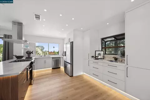 Kitchen - 4348 Cowell Rd, Concord, CA 94518 photo 4 of 7