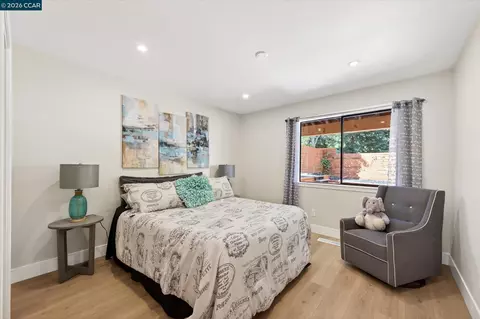 Bedroom - 4348 Cowell Rd, Concord, CA 94518 photo 4 of 7