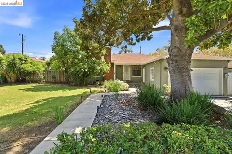 Exterior - 209 Fleming Ave, Vallejo, CA 94590 photo 3 of 9
