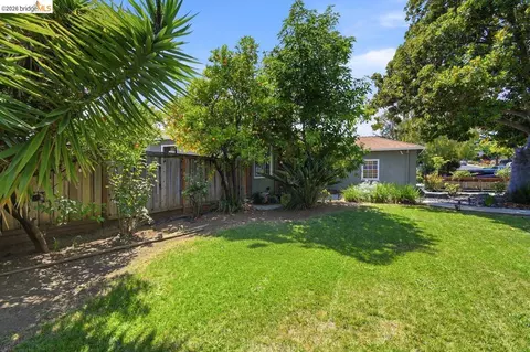 Exterior - 209 Fleming Ave, Vallejo, CA 94590 photo 9 of 9