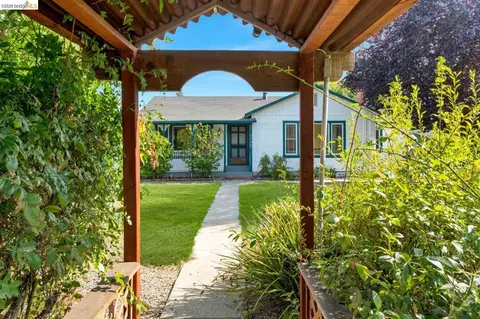 Exterior - 3742 Walnut Ave, Concord, CA 94519 photo 2 of 9