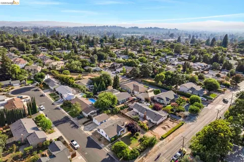 View/Area - 3742 Walnut Ave, Concord, CA 94519 photo 5 of 5