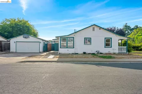 Exterior - 3742 Walnut Ave, Concord, CA 94519 photo 5 of 9